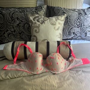 Victoria Secret; Lace and Embroidery, 34F